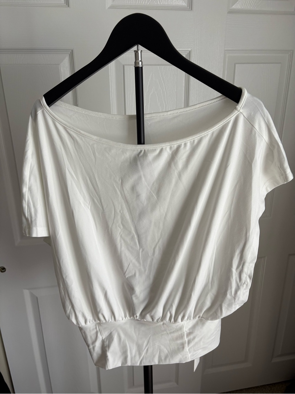 Women’s White Boatneck Short Sleeve Blouse with Gathered Hem